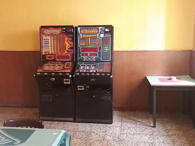 Nepovolené hrací automaty nalezli celníci naposledy v Horní Cerekvi