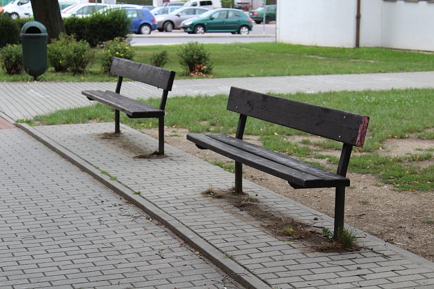Po Žďáře rozmístí dalších pět laviček podle přání lidí
