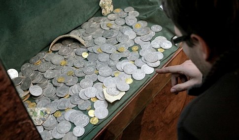 Muzeum získalo unikátní soubor historických mincí