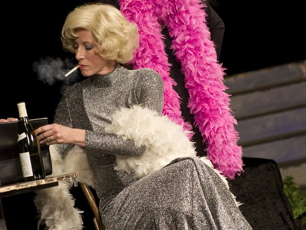 Představení o Edith Piaf slibuje mimořádné herecké a pěvecké výkony