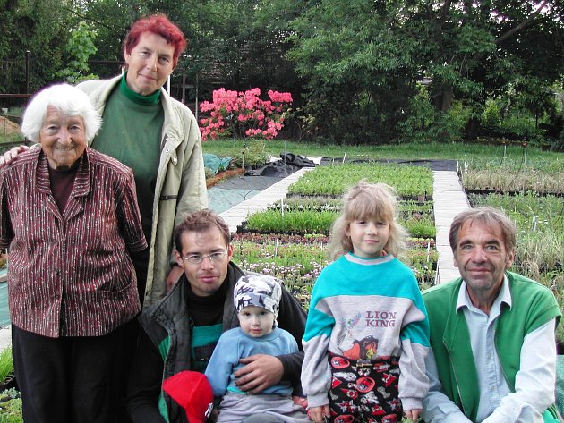 Čtvrtá generace zahradníků obnovuje slávu rodinného a kdysi vyhlášeného podniku