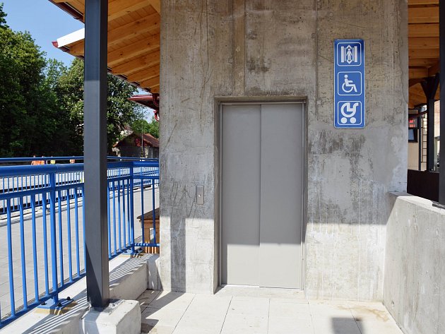 Výtahy na třebíčském vlakovém nádraží mohou začít jezdit