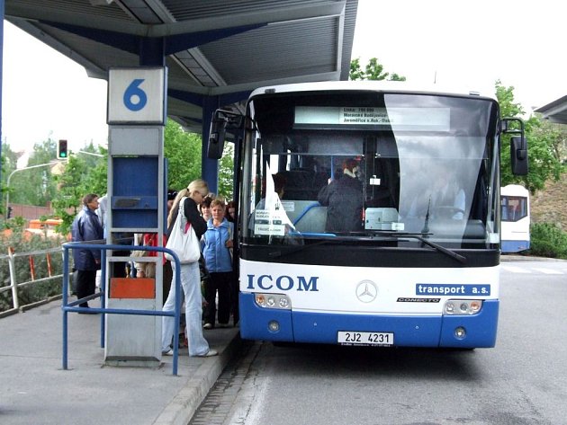 Policisté evakuovali autobusové nádraží kvůli podezřelému zavazadlu