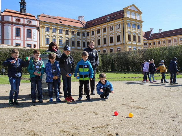 OBRAZEM: Jaroměřický zámek nabízí školám program v barokní zahradě