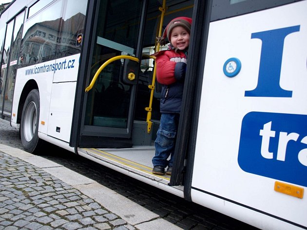 Dispečerské místo umožní sledovat městské autobusy na mobilní aplikaci
