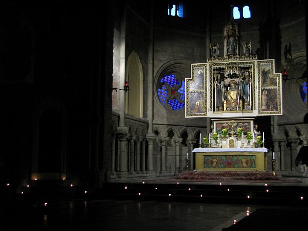 Baziliku během noční prohlídky oživí historické postavy