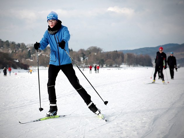 Novoměstská Vysočina Arena bude tuto sobotu patřit lyžařům i fatbikerům