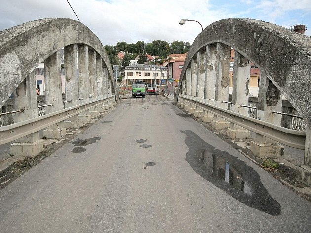 Most v Třebíčské ulici radnice zbourá, je špatně průjezdný