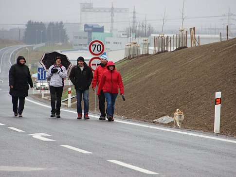 Obchvat v neděli patřil jen chodcům a cyklistům