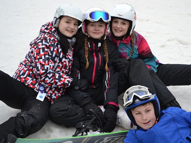 Školy na Žďársku volí levnější variantu lyžařských výcviků