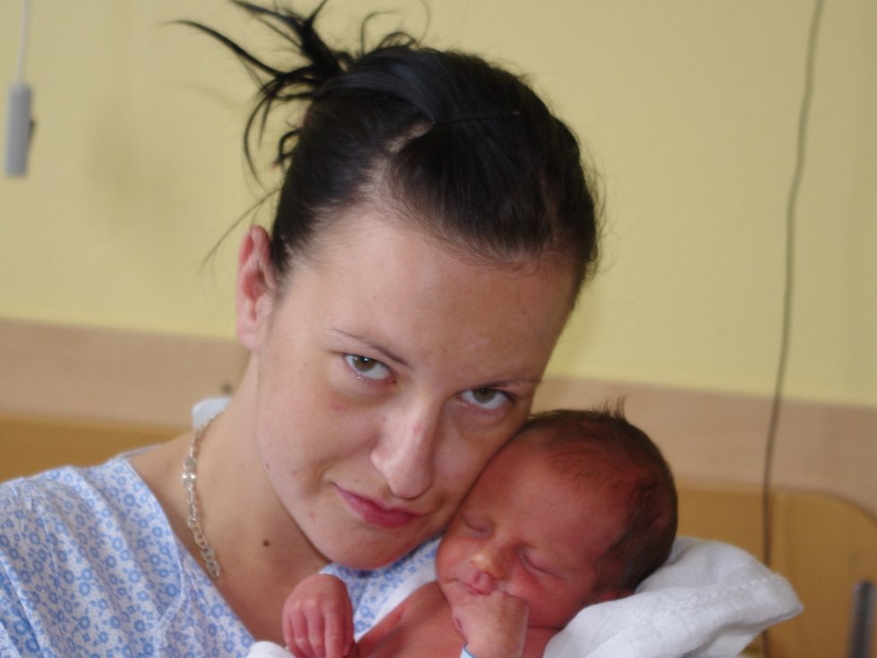 Pavla Jelínková, porodila v ústecké porodnici dne 21. 8. 2012 (17.37) - 1235bb-jelinkova_galerie-980