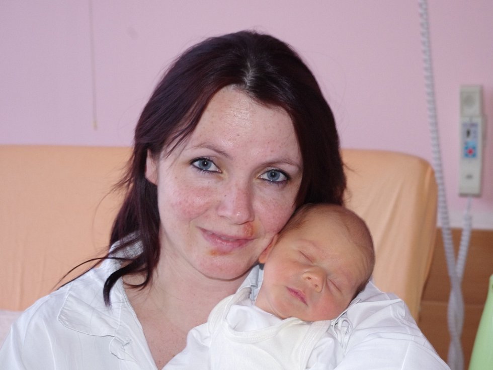 Ondřej Kalina, se narodil v ústecké porodnici dne 7. 3. 2013 (11.35 - 20130316-ondrej-kalina-miminka_galerie-980