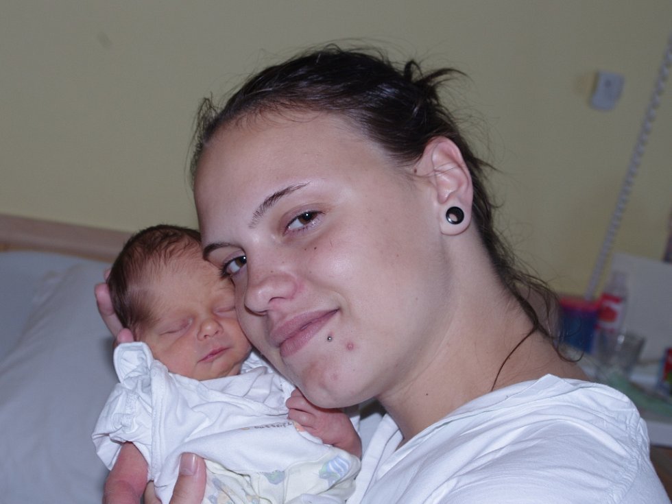 Veronika Hejnová, porodila v ústecké porodnici dne 24. 9. 2012 (15.20) - 20120929-miminka-veronika-hejnova_galerie-980
