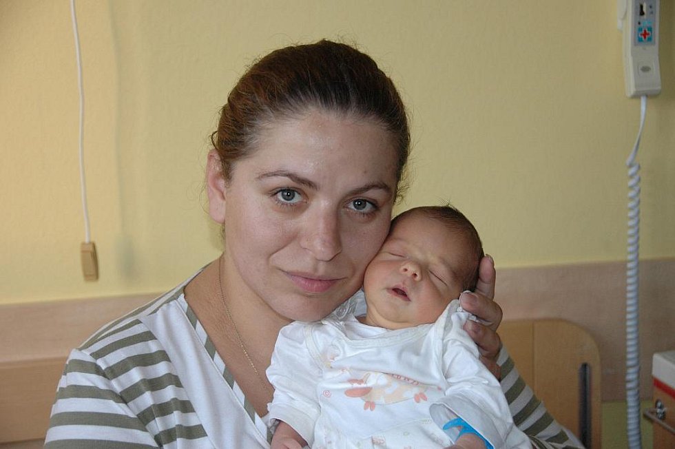 Kateřina Kulhánková, porodila v ústecké porodnici dne 29. 9. 2011 (11.12) - 20111008_miminka_mojerodina_katerina_kulhankova_galerie-980