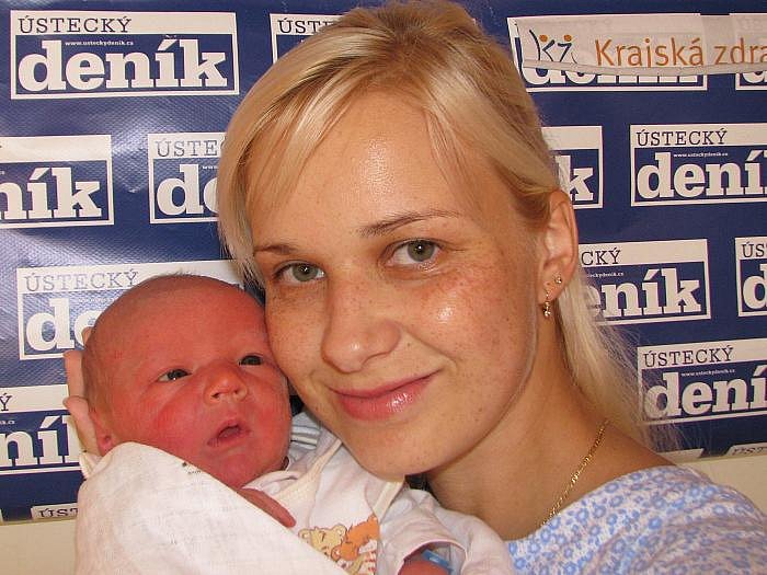Miroslava Slavíková porodila v ústecké porodnici dne 22. 9. 2010 (3.54) syna - bb38_slavikova_miroslava_52_galerie-980