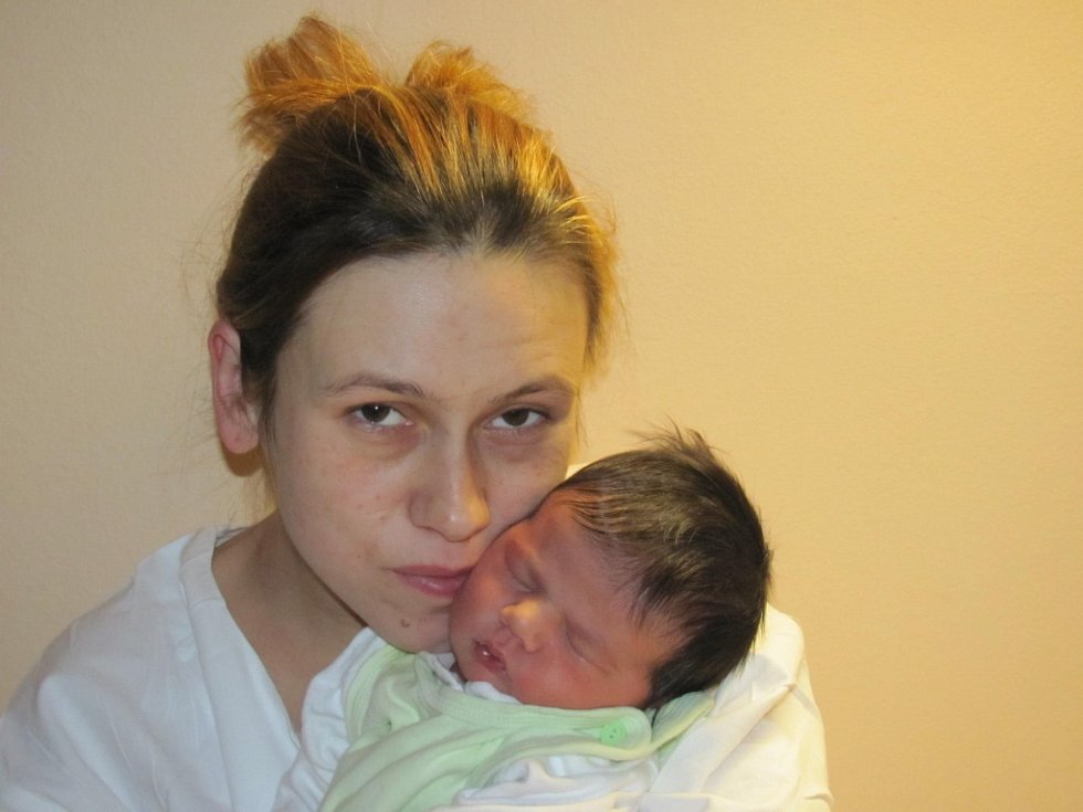 <b>Kristýna Novotná</b>, se narodila v ústecké porodnici dne 7. 12. 2013 (10.30 - 20131214-kristyna-novotna-miminka_galerie-980