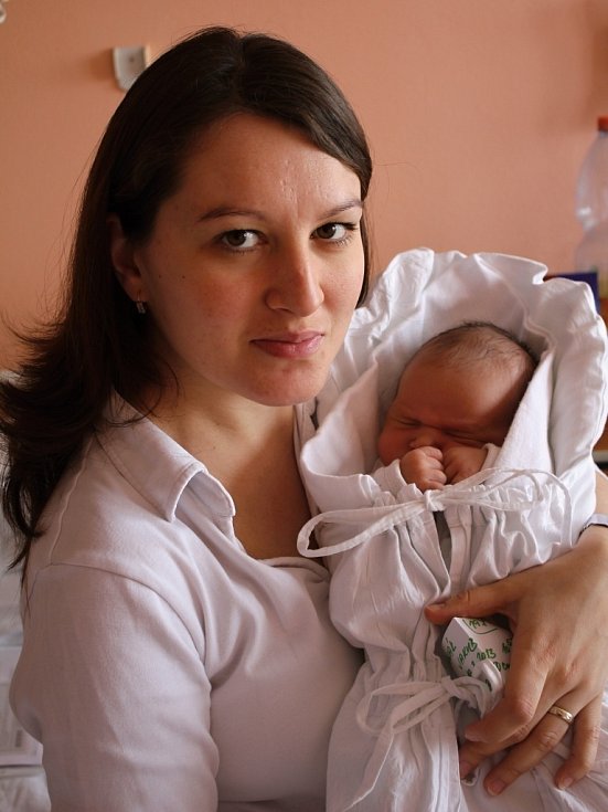 Jakub Hanák s maminkou Janou, Konice, narozen 19. března, 50 cm, - baby-jakub-hanak-s-maminkou-janou-420130322_galerie-980