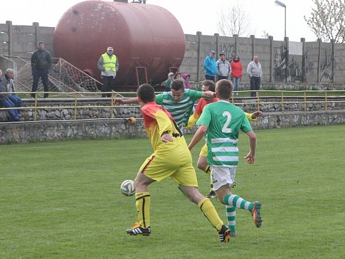 Fotbalisté Rájce-Jestřebí byli v derby v Lipovci většinu zápasu lepší. Přesto nakonec odjeli s prohrou 1:0.