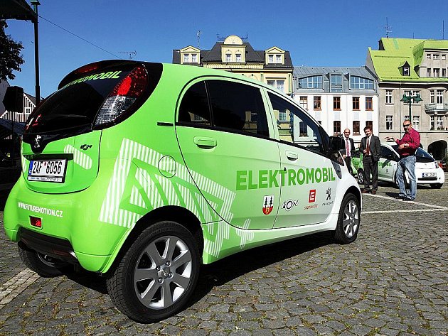 Ve Žďáře hodlají zřídit místa pro dobíjení elektromobilů