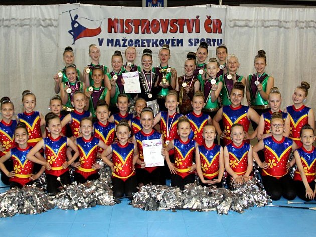 Mažoretky z Dolního Benešova uspěly na mistrovství České republiky v mažoretkovém sportu, které se konalo v sobotu 14. května v Náchodě.