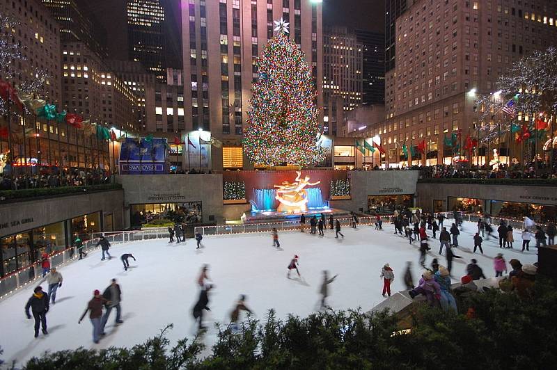 Vánoční stromek v newyorském Rockefellerově centru je nejslavnějším stromkem na světě.