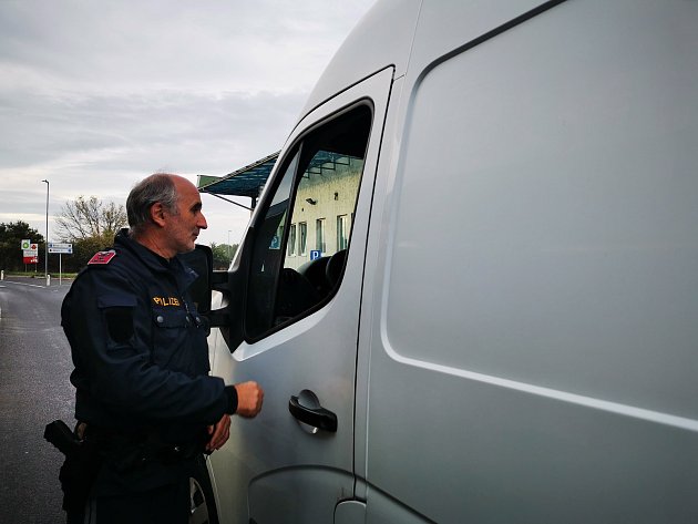 Rakouští policisté kontrolují řidiče také na hranicích mezi jihomoravským Mikulovem a dolnorakouským Drasenhofenem