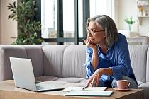 Od prosince budou senioři, kteří si rozumí s moderními technologiemi, moci podat žádost o důchod pohodlně online ze svého domova