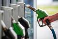 Číst článek: Ceny pohonných hmot v Česku: Benzin i nafta zlevňují o desítky haléřů