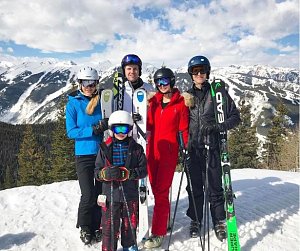 Rodiny Trumpových dětí během lyžování v Aspenu