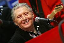 Americký rokenrolový hudebník Jerry Lee Lewis během koncertu v New Yorku 26. září 2006