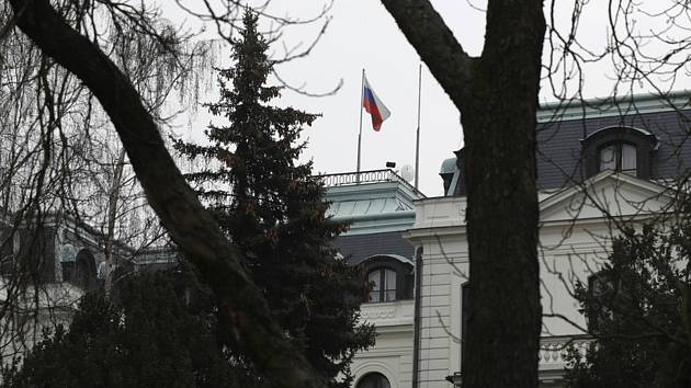 Pohled na ruskou ambasádu v Praze