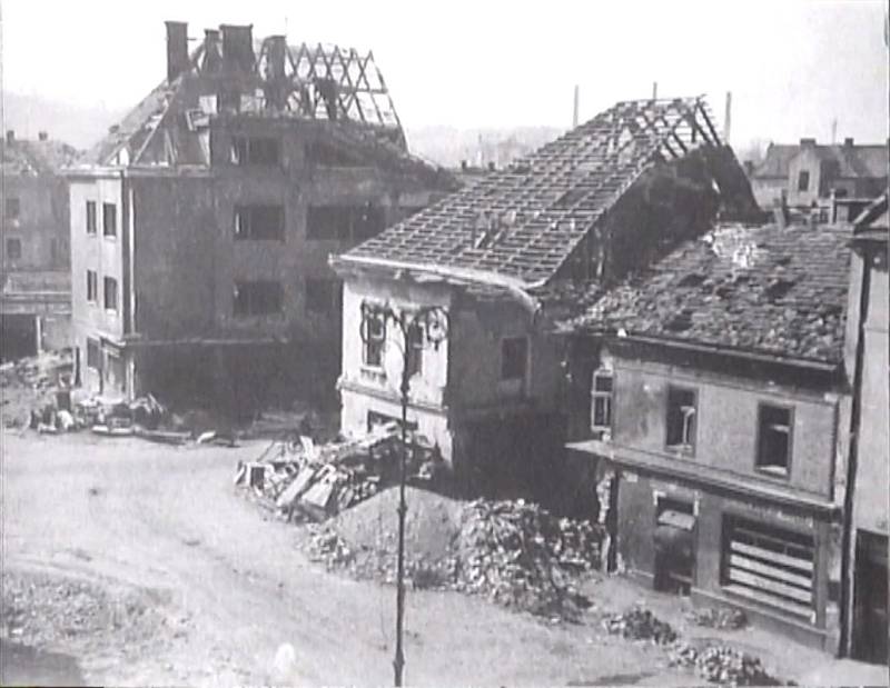 Kralupy nad Vltavou po ničivém bombardování v březnu 1945