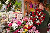 Kvetinářka Michaela Staníčková dělá svoji práci s láskou a s úsměvem
