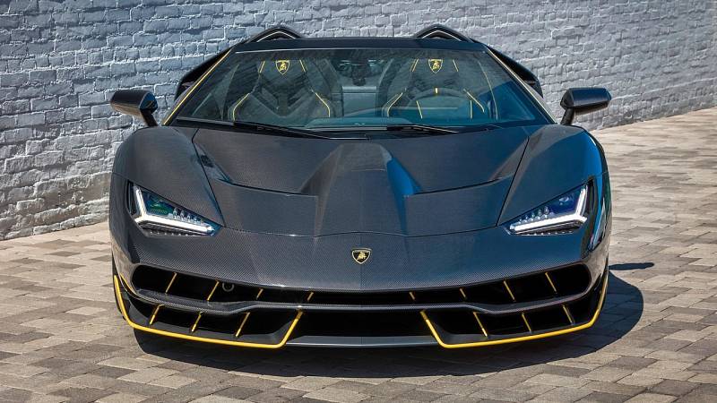 Lamborghini Centenario Roadster.