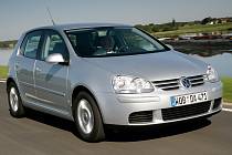 Volkswagen Golf páté generace.