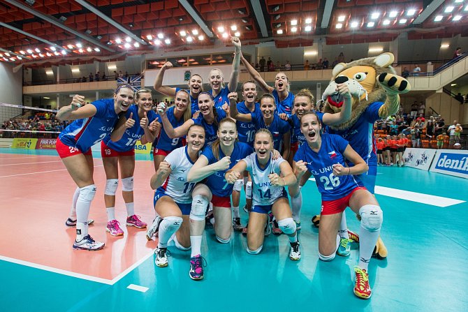 Takto se české volejbalistky radovaly v srpnu po utkání s Estonskem. Po hříchu bylo jablonecké vítězství 3:0 jejich jediným v dosavadní kvalifikaci o mistrovství Evropy.