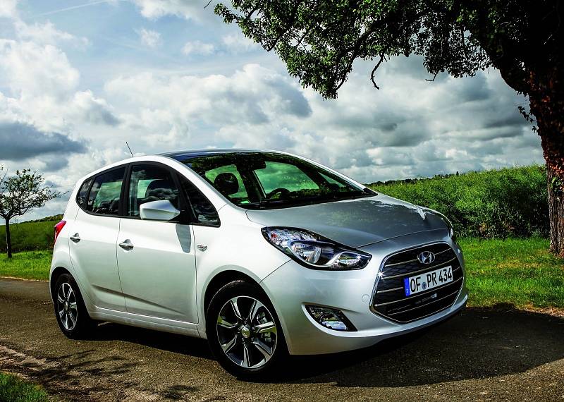 V kategorii malých MPV stále vede Hyundai ix20. I jeho produkce již skončila