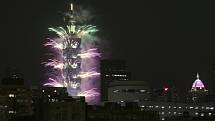 Novoroční ohňostroj v tchajwanské Tchaj-peji