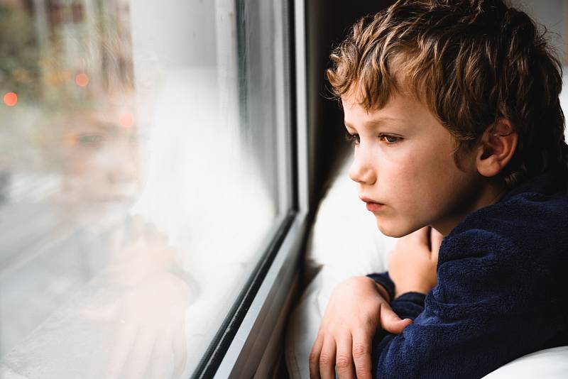 Postcovidový syndrom může u dětí způsobit dlouhodobé komplikace
