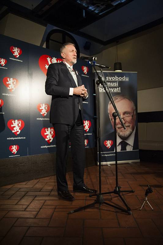 Volební štáb Mirka Topolánka při prvním kole prezidentských voleb