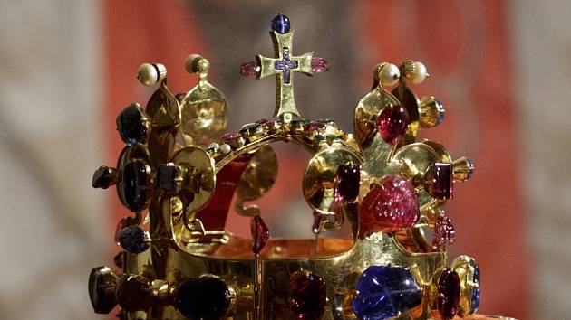 Replika svatováclavské koruny bude k vidění v litoměřickém hradu - Ústecký  deník