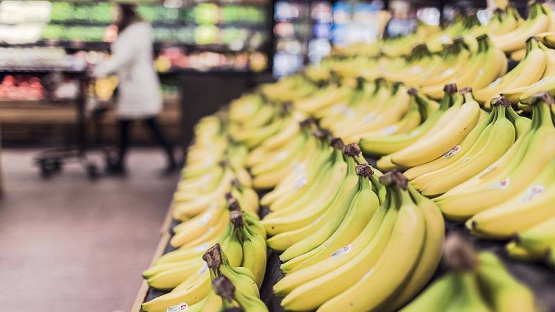 Banány najdeme v obchodě celoročně