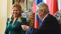 Slovenská prezidentka Zuzana Čaputová s prezidentem Milošem Zemanem