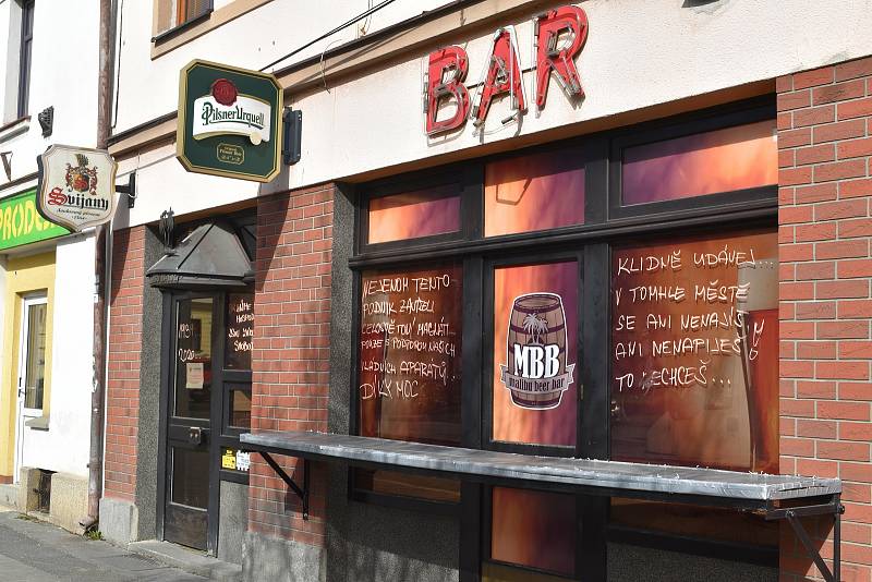 Martin Sekyra provozoval Malibu Beer Bar v Klatovech sedm let. Kvůli koronavirovým opatřením ale končí.