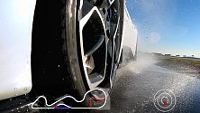 Testování pneumatik Bridgestone