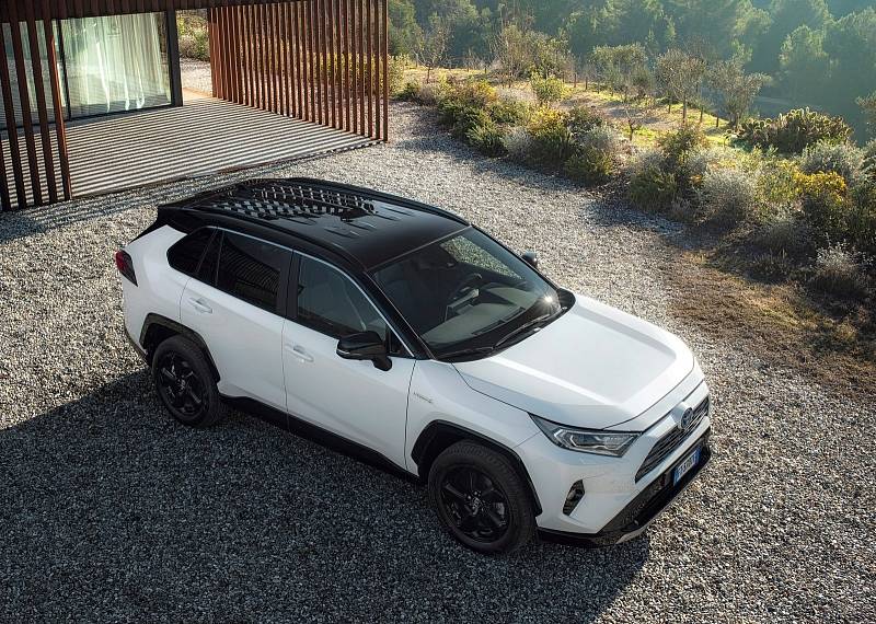 Toyota RAV 4 2,5 4x2 Hybrid - 57,78%