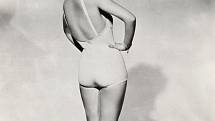 Jediná fotografie, která se přiblížila slávě legendárního snímku Rity v negližé, byl tento obrázek její herecké kolegyně Betty Grableové