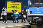 Lidé v Česku se vrací k cestování vlakem