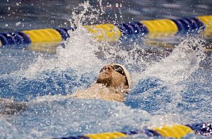 Americký plavec Michael Phelps na závodě v Charlotte.