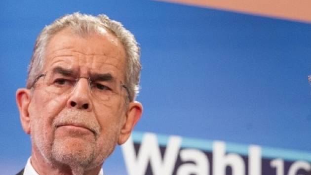 Alexander Van der Bellen.